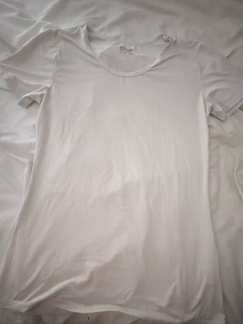 32 Degrees White Short Sleeve Scoop Neck Tee